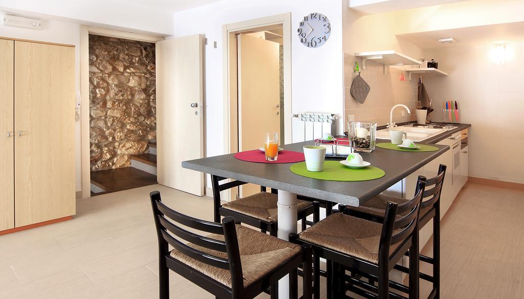 Your Second Home Ragusa Quarto foto